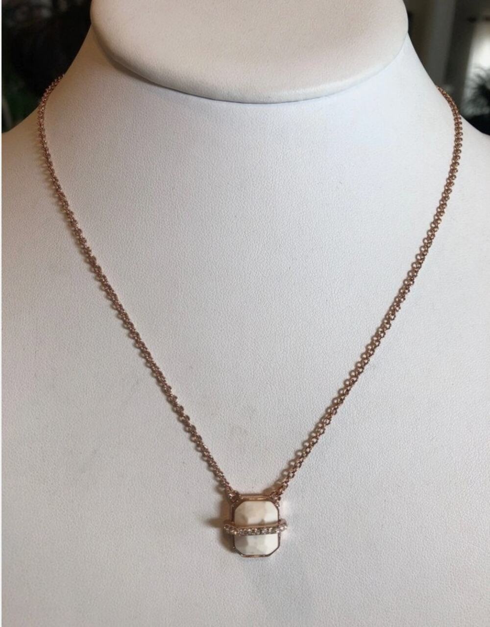 Vince Camuto Trapped Semiprecious Stone Pendant Necklace Rose Gold-Tone 18" EUC